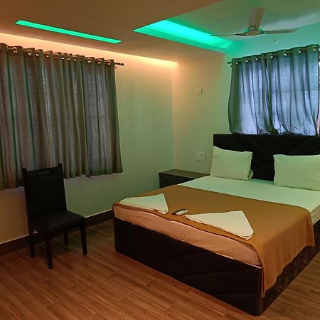 Umino Beach Resort Chennai Exteriör bild