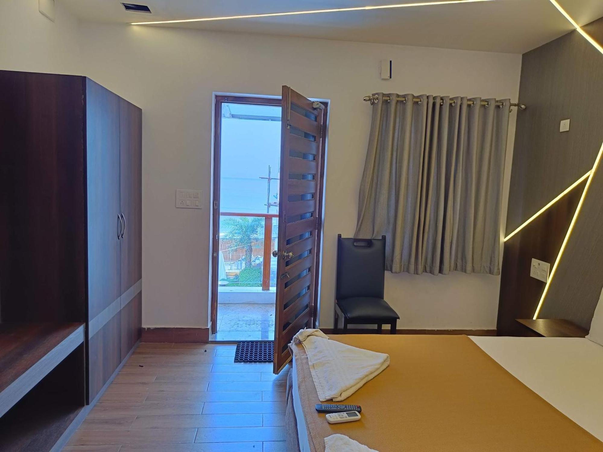 Umino Beach Resort Chennai Exteriör bild
